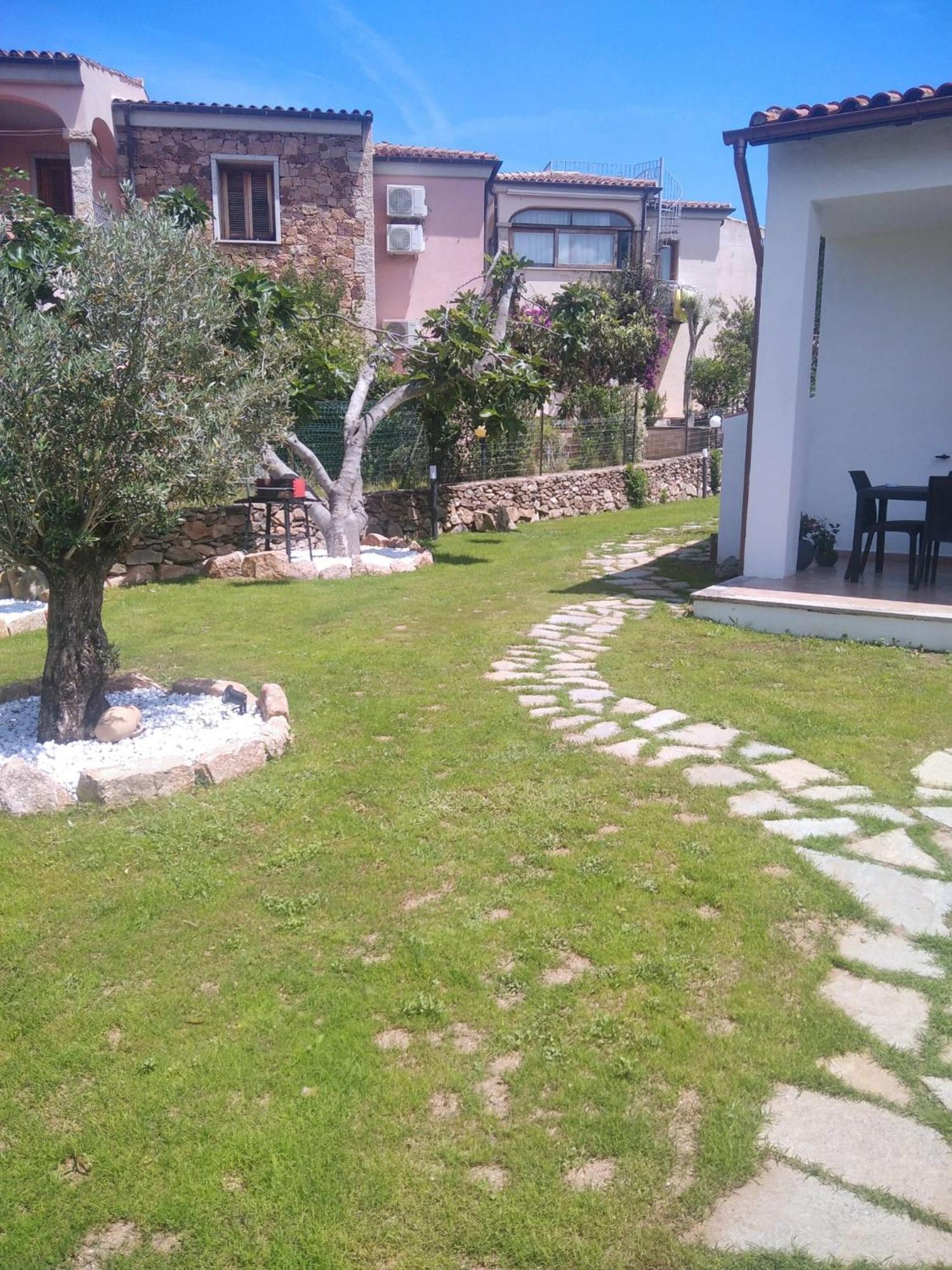 Villetta Cala D'Ambra San Teodoro  Buitenkant foto